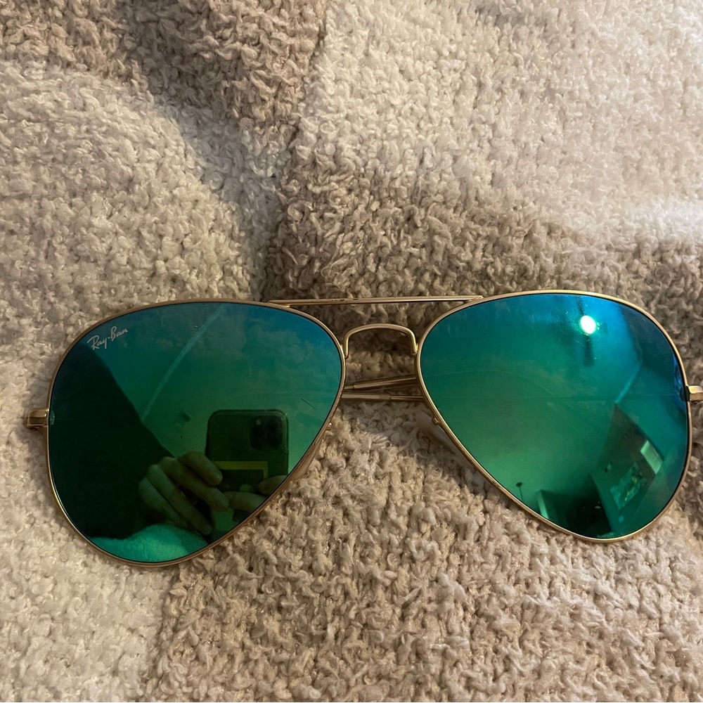 Ray-Ban Aviator Sunglasses